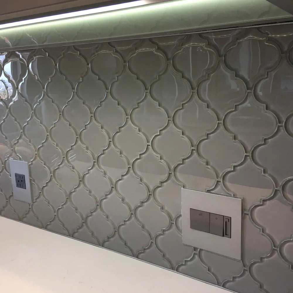 Sleek Smoke Arabesque Glass Tiles for a Contemporary Touch